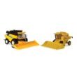 Ertl 1:64 New Holland Tr88 and Cr9040 Combine Set