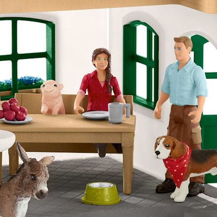 Schleich Large Farm House, Family Figures